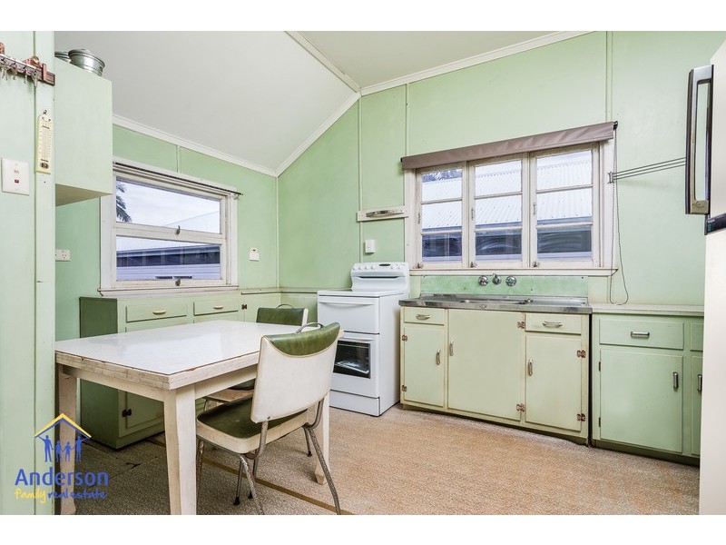 1 Frank Street, Scarborough QLD 4020