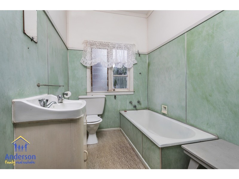 1 Frank Street, Scarborough QLD 4020