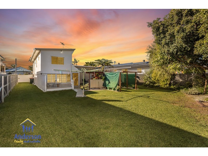 16 Twenty Third Avenue, Brighton QLD 4017