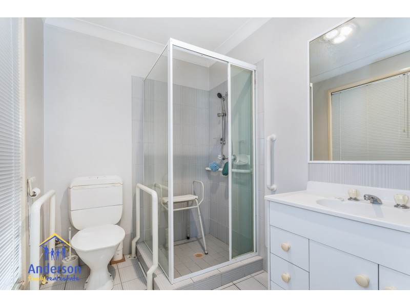 12 Saraband Drive, Eatons Hill QLD 4037