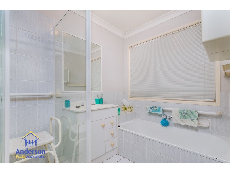 12 Saraband Drive, Eatons Hill QLD 4037