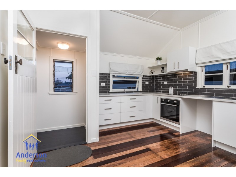 1 Frank Street, Scarborough QLD 4020