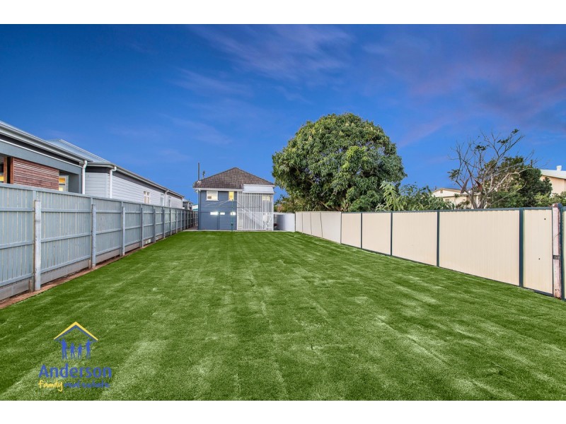 1 Frank Street, Scarborough QLD 4020