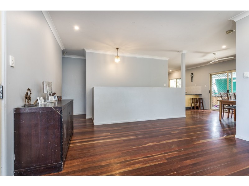 9 Valencia Crt, Eatons Hill QLD 4037