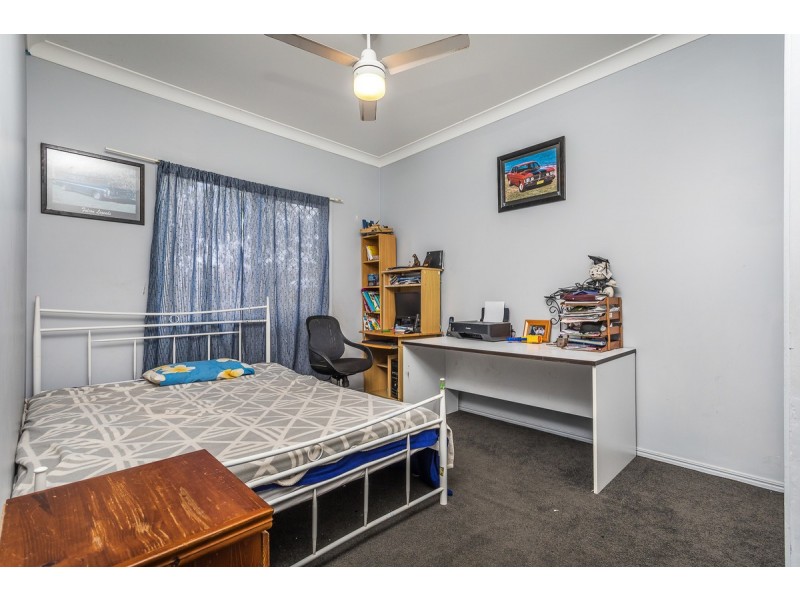 9 Valencia Crt, Eatons Hill QLD 4037