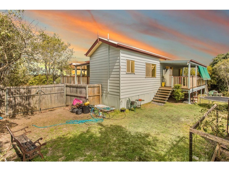 9 Valencia Crt, Eatons Hill QLD 4037