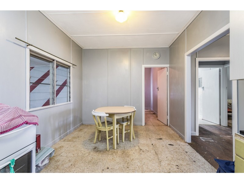 7 Spitfire Avenue, Strathpine QLD 4500