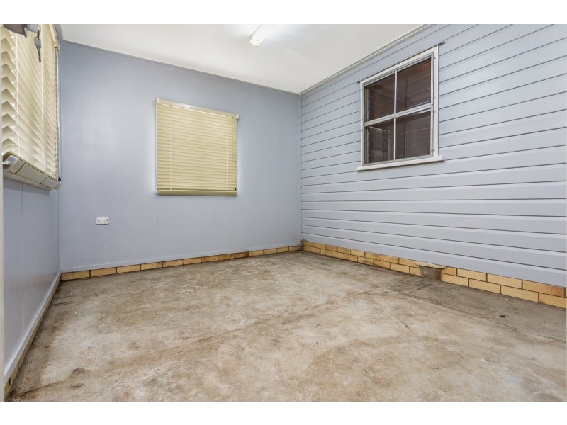 7 Spitfire Avenue, Strathpine QLD 4500