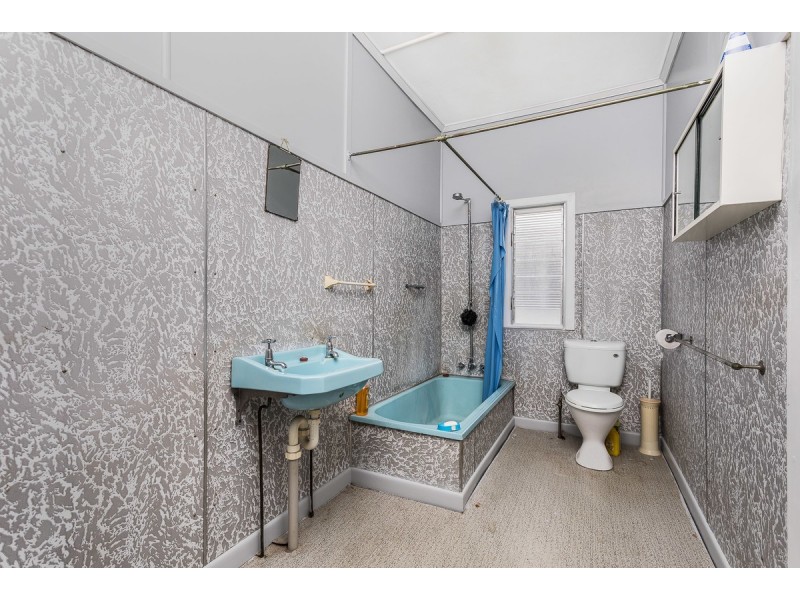 7 Spitfire Avenue, Strathpine QLD 4500