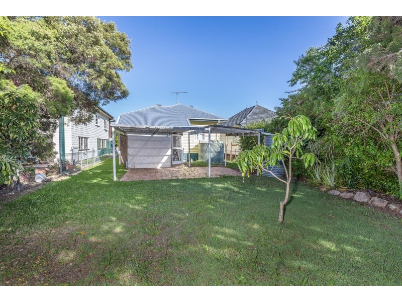 24 Norman Street, Deagon QLD 4017