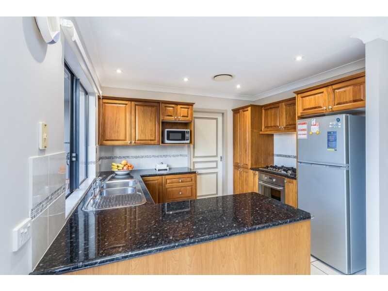 2/11 Georgina Street, Woody Point QLD 4019