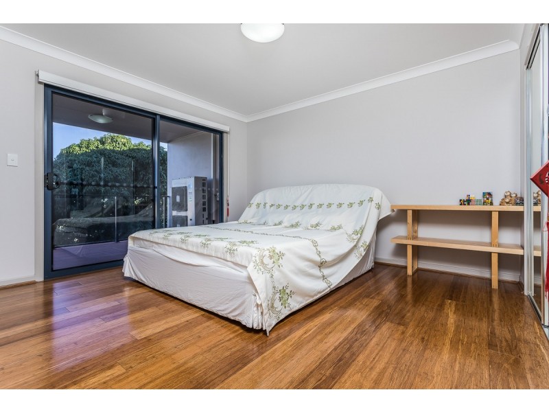 2/11 Georgina Street, Woody Point QLD 4019