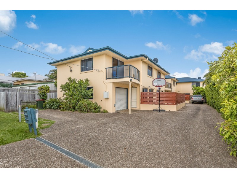 2/8 Langdon Avenue, Margate QLD 4019