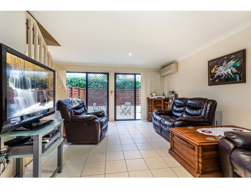 2/8 Langdon Avenue, Margate QLD 4019