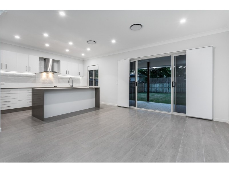 19A McLennan Street, Woody Point QLD 4019