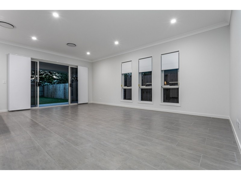 19A McLennan Street, Woody Point QLD 4019