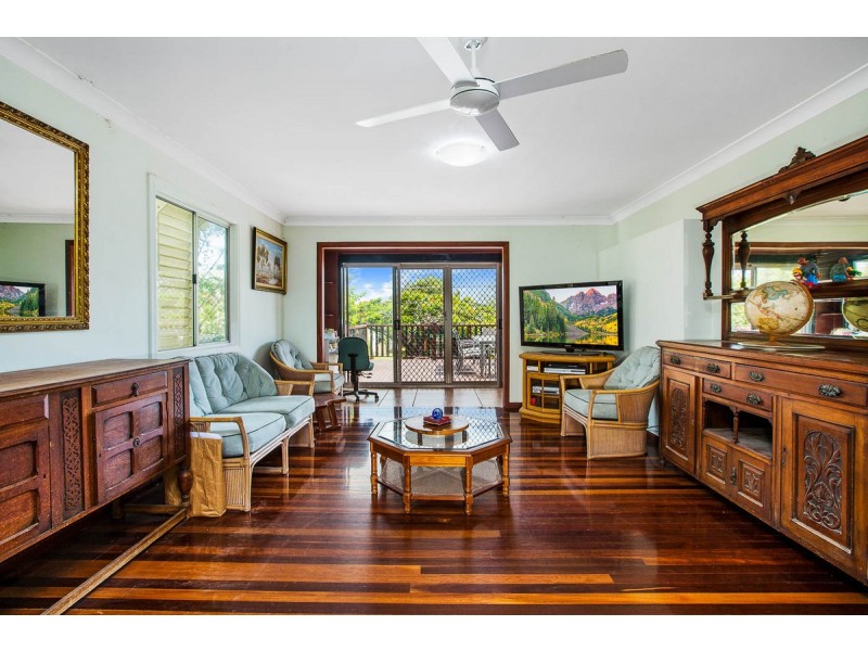 13 Baringa Street, Clontarf QLD 4019