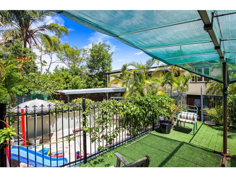 13 Baringa Street, Clontarf QLD 4019