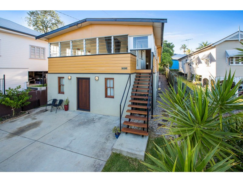 57 Southerden Street, Sandgate QLD 4017