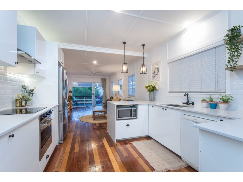 10 Scott Street, Deagon QLD 4017