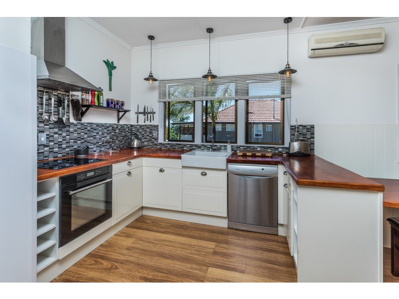 16 Speight Street, Brighton QLD 4017