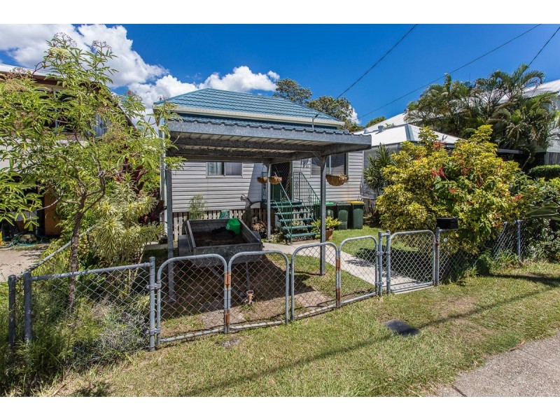 21 Barclay Street, Deagon QLD 4017