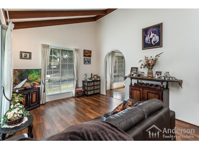 8 Huntington Drive, Kallangur QLD 4503