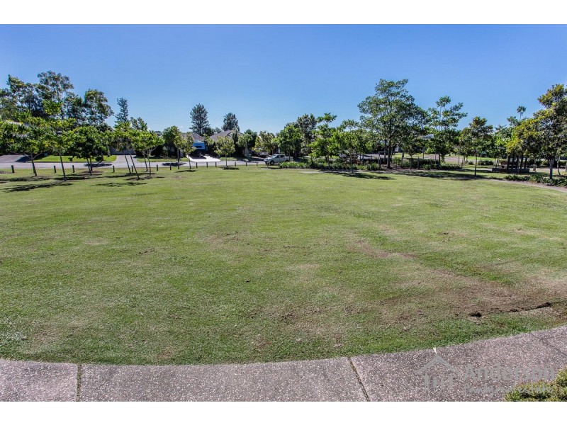 2/1 Pademelon Circuit, North Lakes QLD 4509