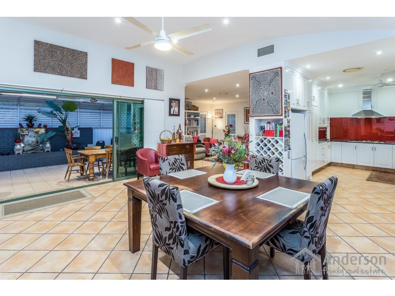 39 Donkin Street, Scarborough QLD 4020