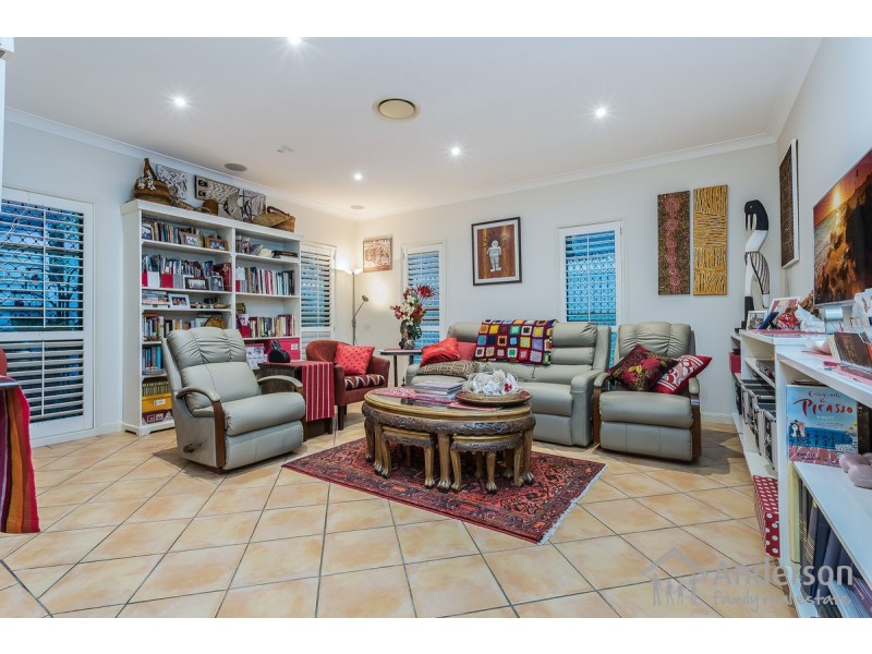 39 Donkin Street, Scarborough QLD 4020