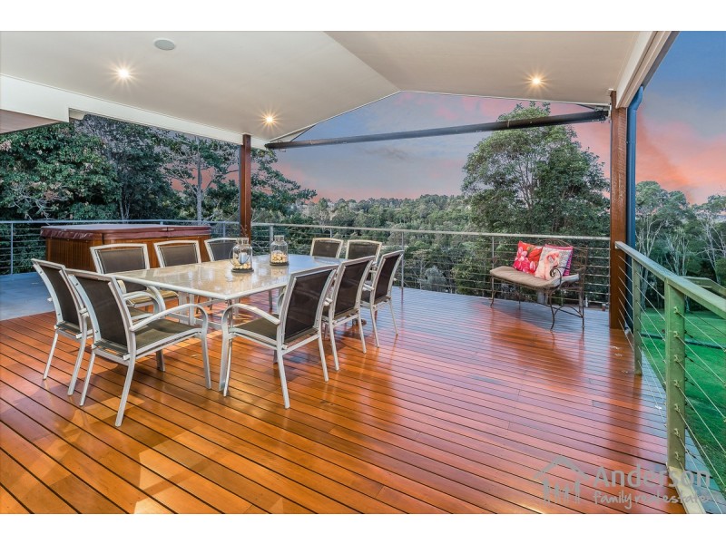 9 Pinbarren Place, Yugar QLD 4520