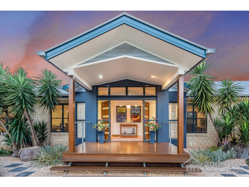 9 Pinbarren Place, Yugar QLD 4520