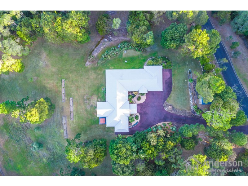 9 Pinbarren Place, Yugar QLD 4520