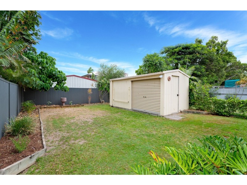 19 Campbell Street, Scarborough QLD 4020