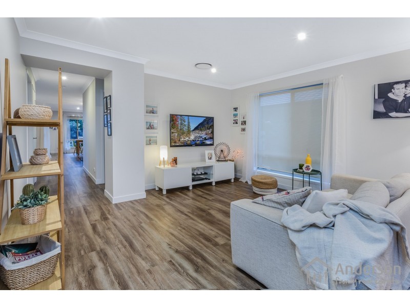 19 Troon Street, North Lakes QLD 4509