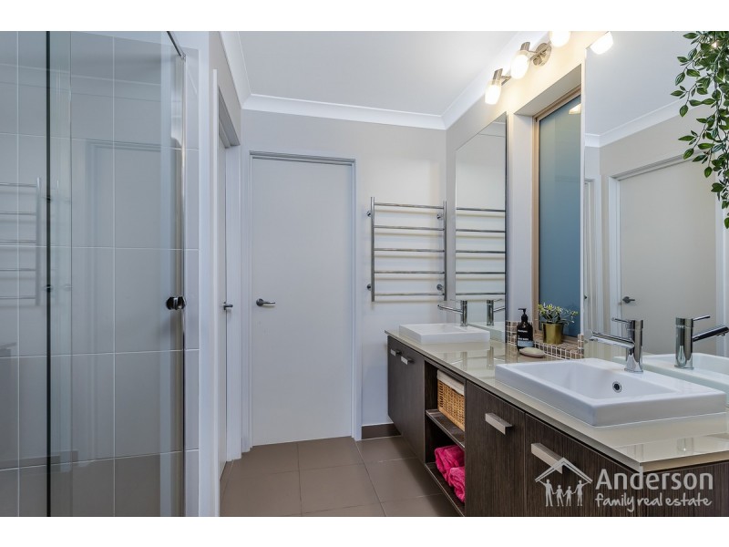 19 Troon Street, North Lakes QLD 4509