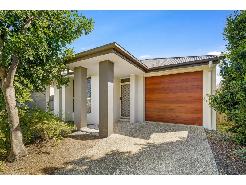 6 Friars Crescent, North Lakes QLD 4509