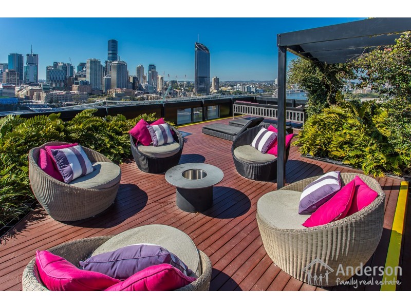 2006/77 Grey Street, South Brisbane QLD 4101