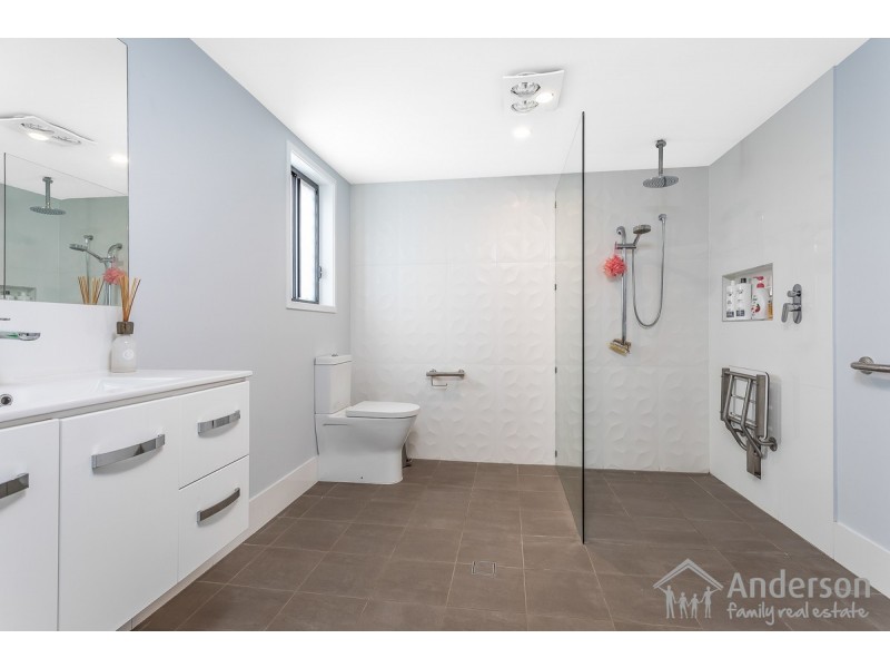 19 Murphy Road, Zillmere QLD 4034