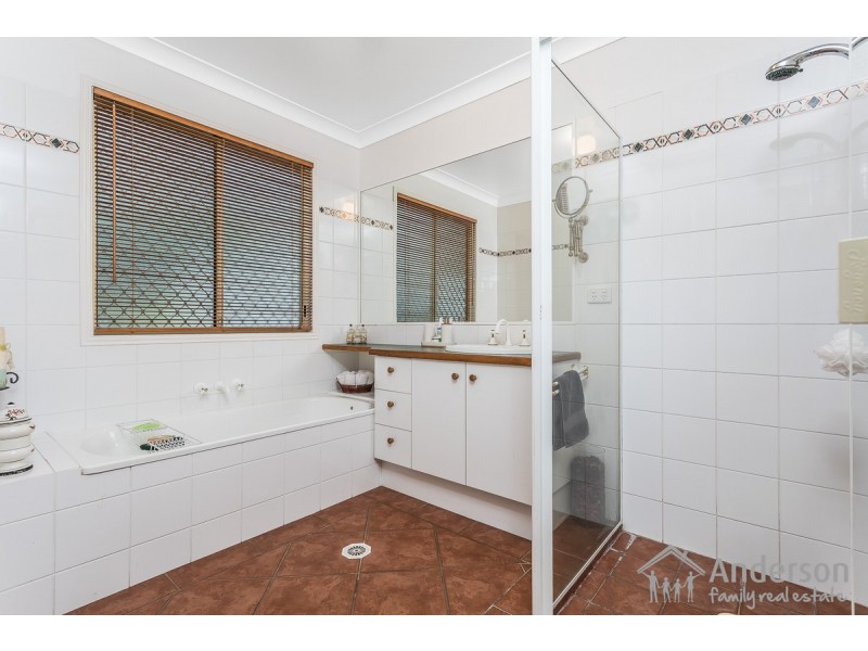 5 Coventry Place, Caboolture QLD 4510