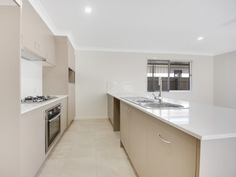 33 Kourounis Street, Logan Reserve QLD 4133