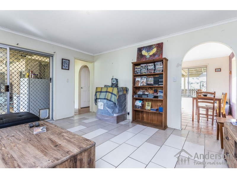 25 Aberdeen Road, North Maclean QLD 4280