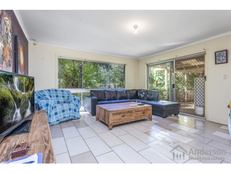 25 Aberdeen Road, North Maclean QLD 4280