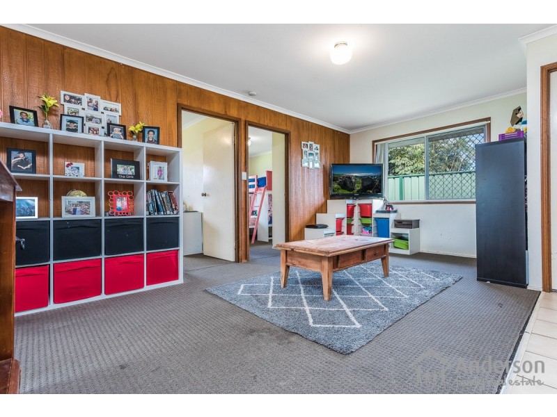 43 Edenlea Drive, Meadowbrook QLD 4131