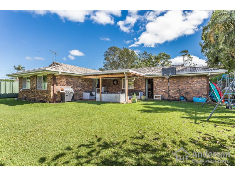 43 Edenlea Drive, Meadowbrook QLD 4131