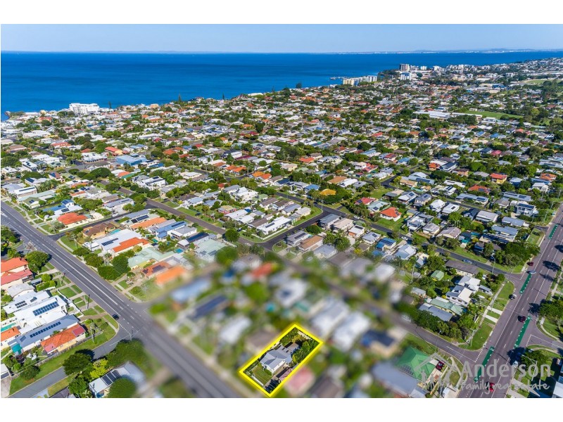 55 Griffith Road, Scarborough QLD 4020