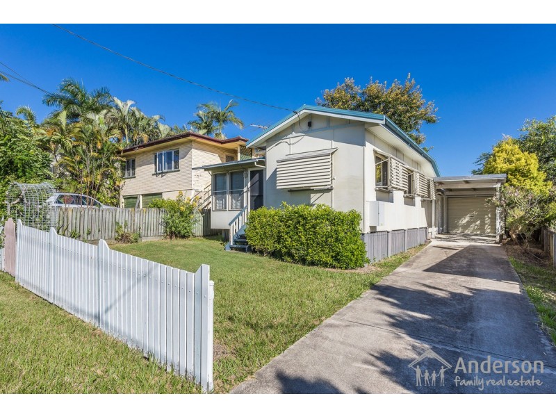 55 Griffith Road, Scarborough QLD 4020