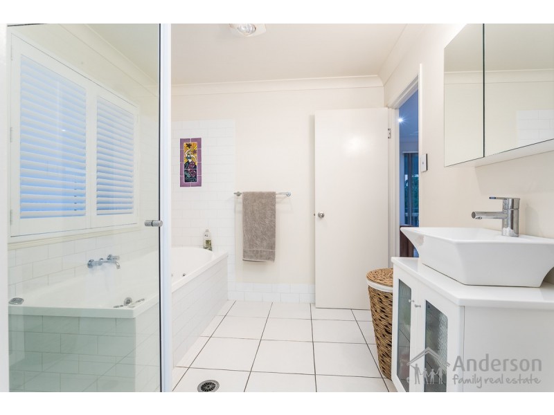 188A Hornibrook Esplanade, Woody Point QLD 4019
