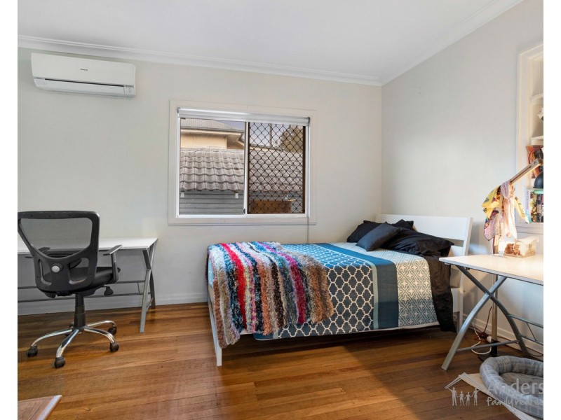 7 Stanley Terrace, Brighton QLD 4017