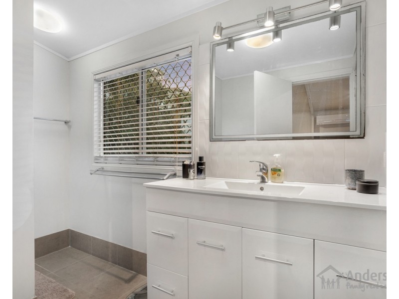 7 Stanley Terrace, Brighton QLD 4017